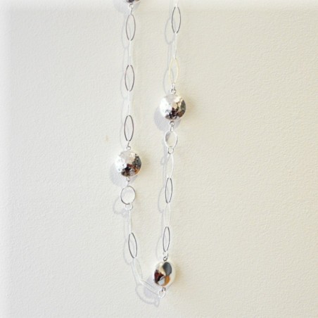 collier sautoir boules lisses et martelées