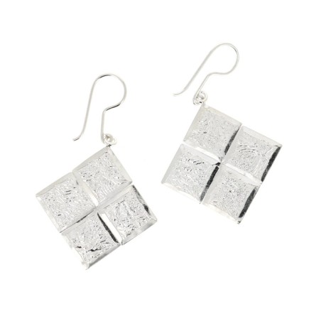 Boucles d'oreilles argent fripé losange formé de quatre carrés