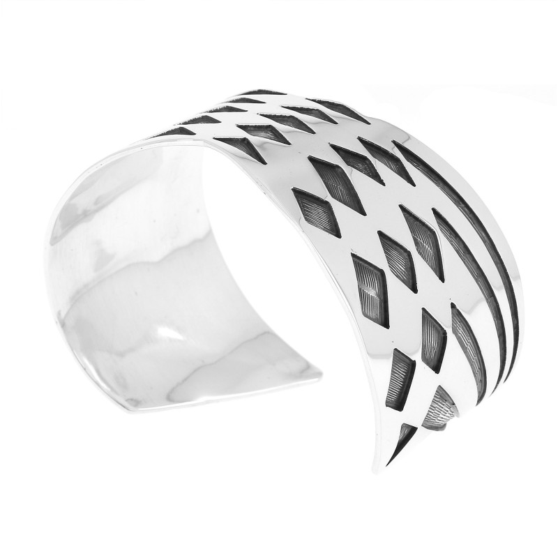 Bracelet Manchette Fantaisie Argenté Motif Losanges - Neuf Avec étiquettes, Femme