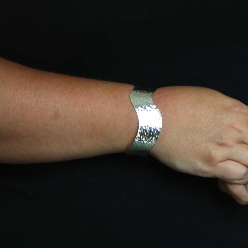 Duo De Bracelets Brutalistes Vintage Laiton - Martelé Et Ondulé - Années 60-80 - Longueur 19-20 Cm, Sans Fermoir