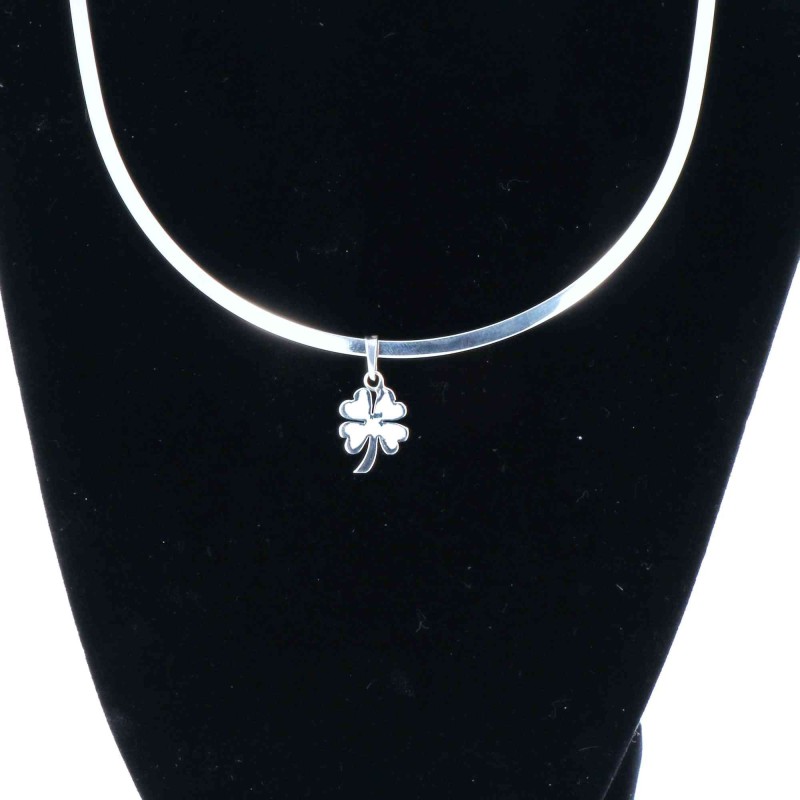 Pendentif Trèfle plein en argent massif