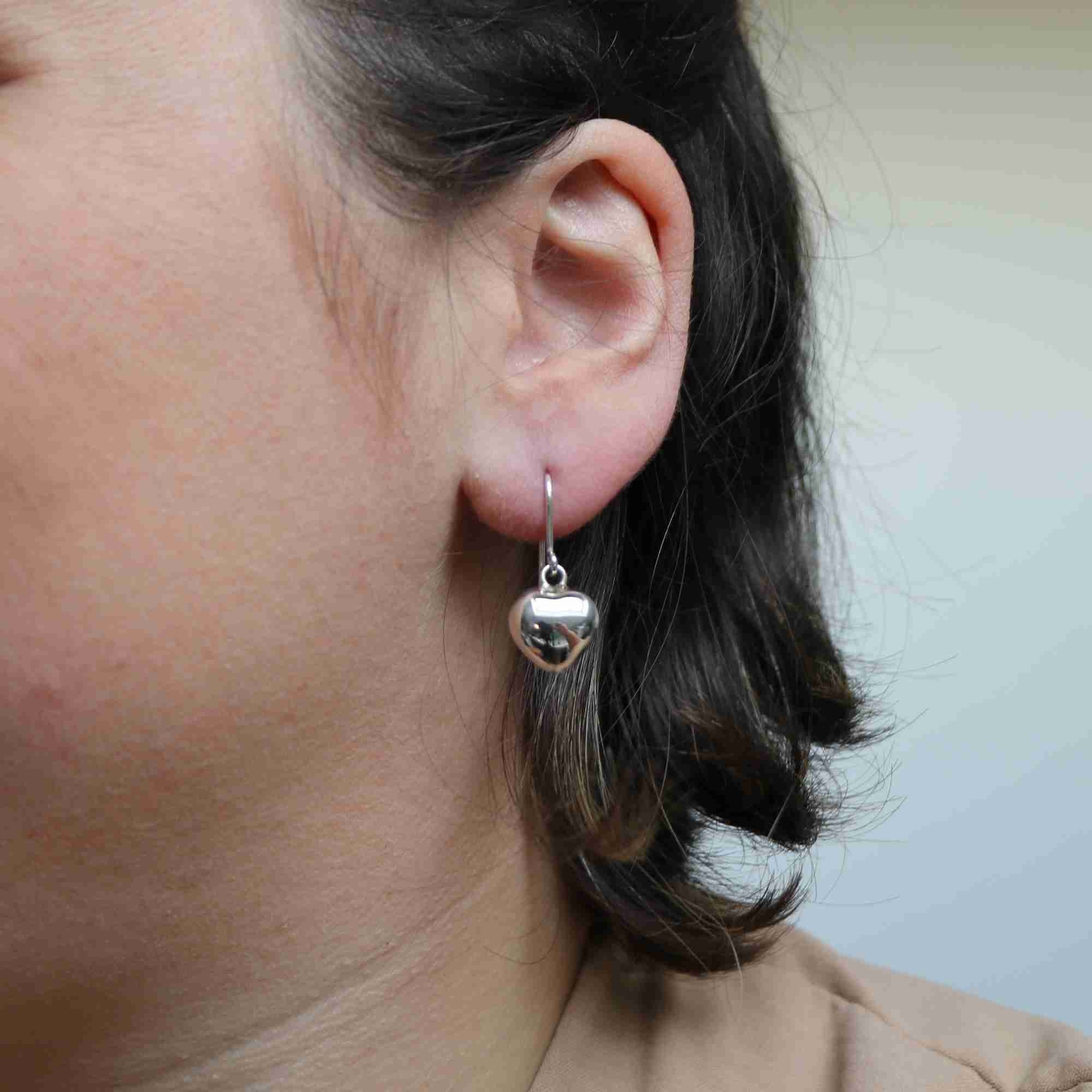 Ilyes Bijoux - Boucle d'oreilles Argent rhodié Pandora tendance. Motif